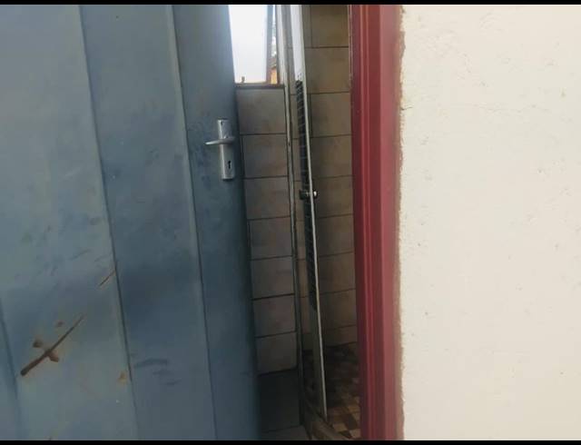 2 BEDROOM HOUSE FOR SALE IN SOSHANGUVE XX